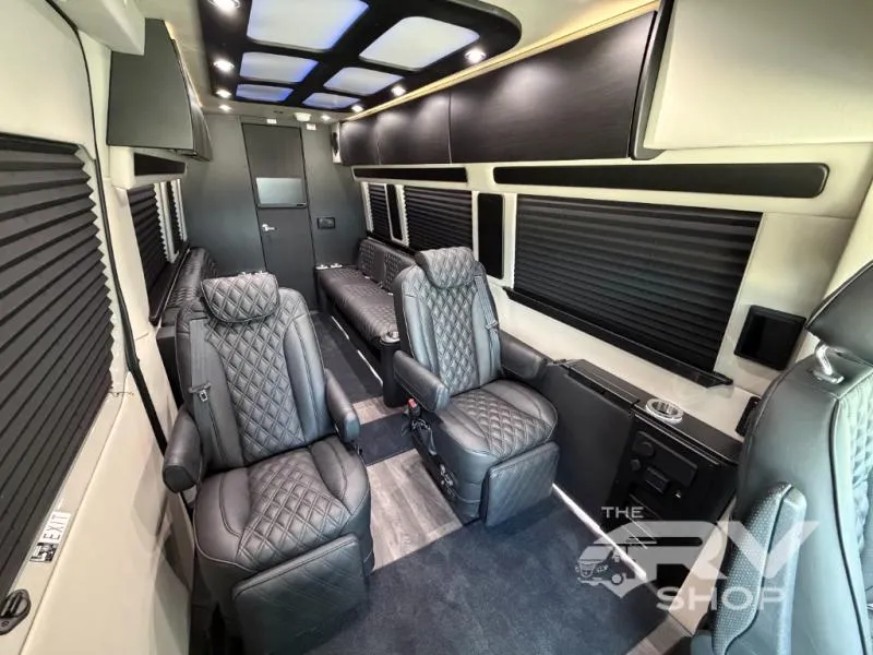 2027 Midwest Automotive Designs Luxe Cruiser D4 - Photo 4