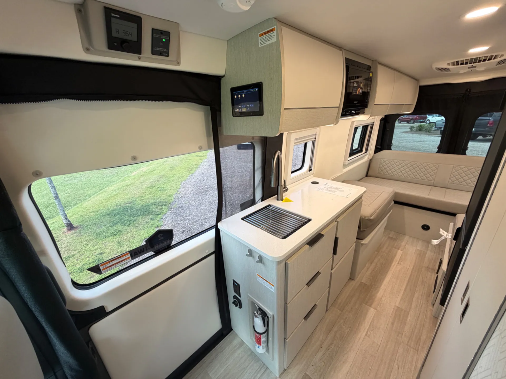 2027 Thor Motor Coach Tellaro 20Y - Photo 4