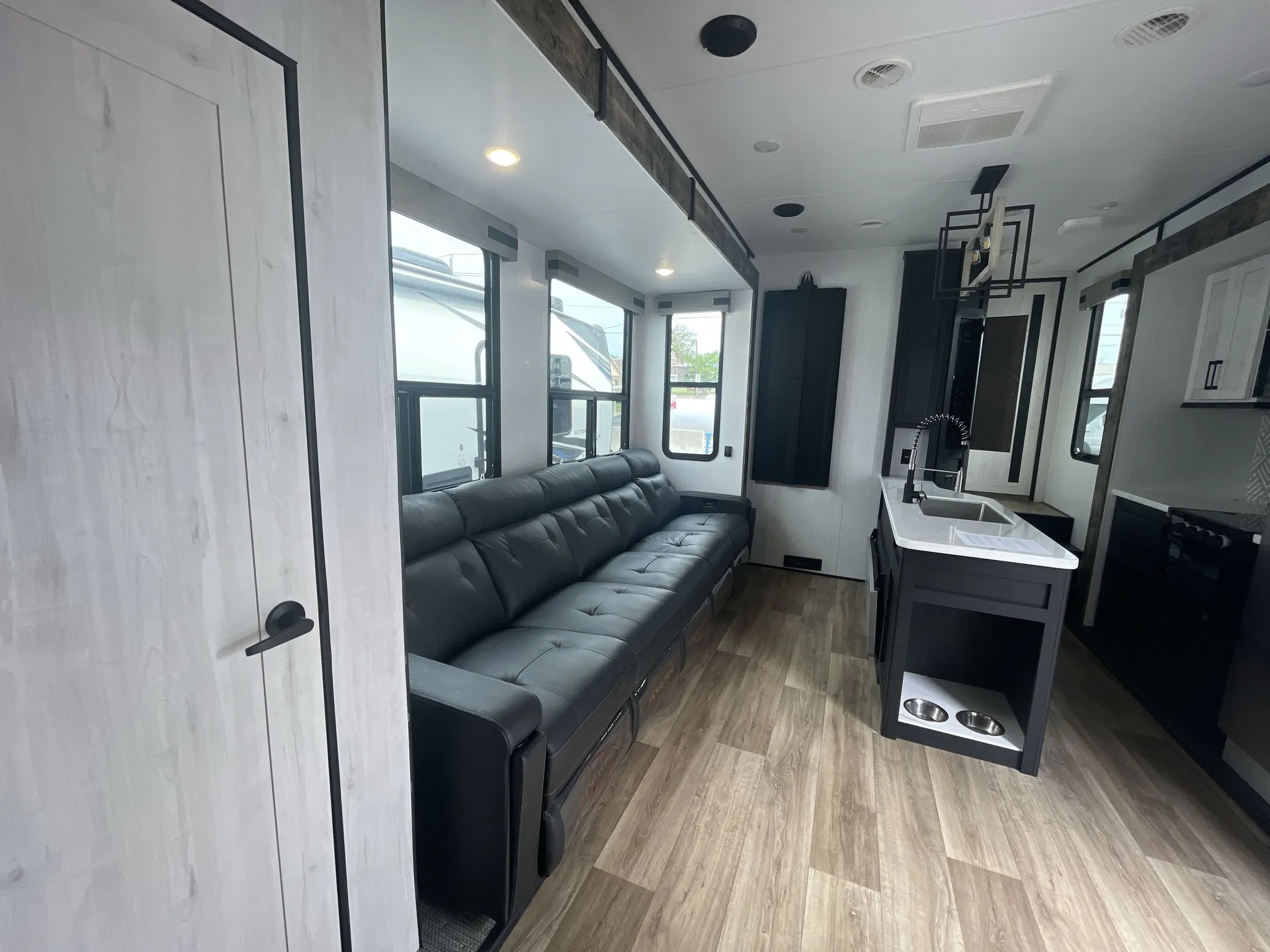 2023 Heartland Road Warrior 397 — living area main