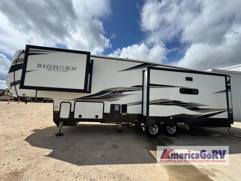 2022 Heartland Bighorn Traveler 32RS - Photo 4