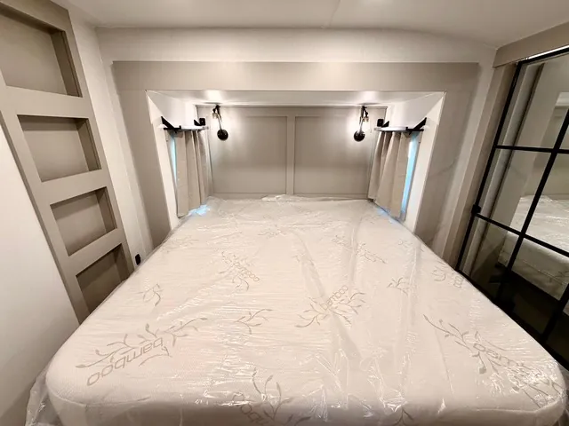 2026 Brinkley Model Z 3610, Bedroom photo 4