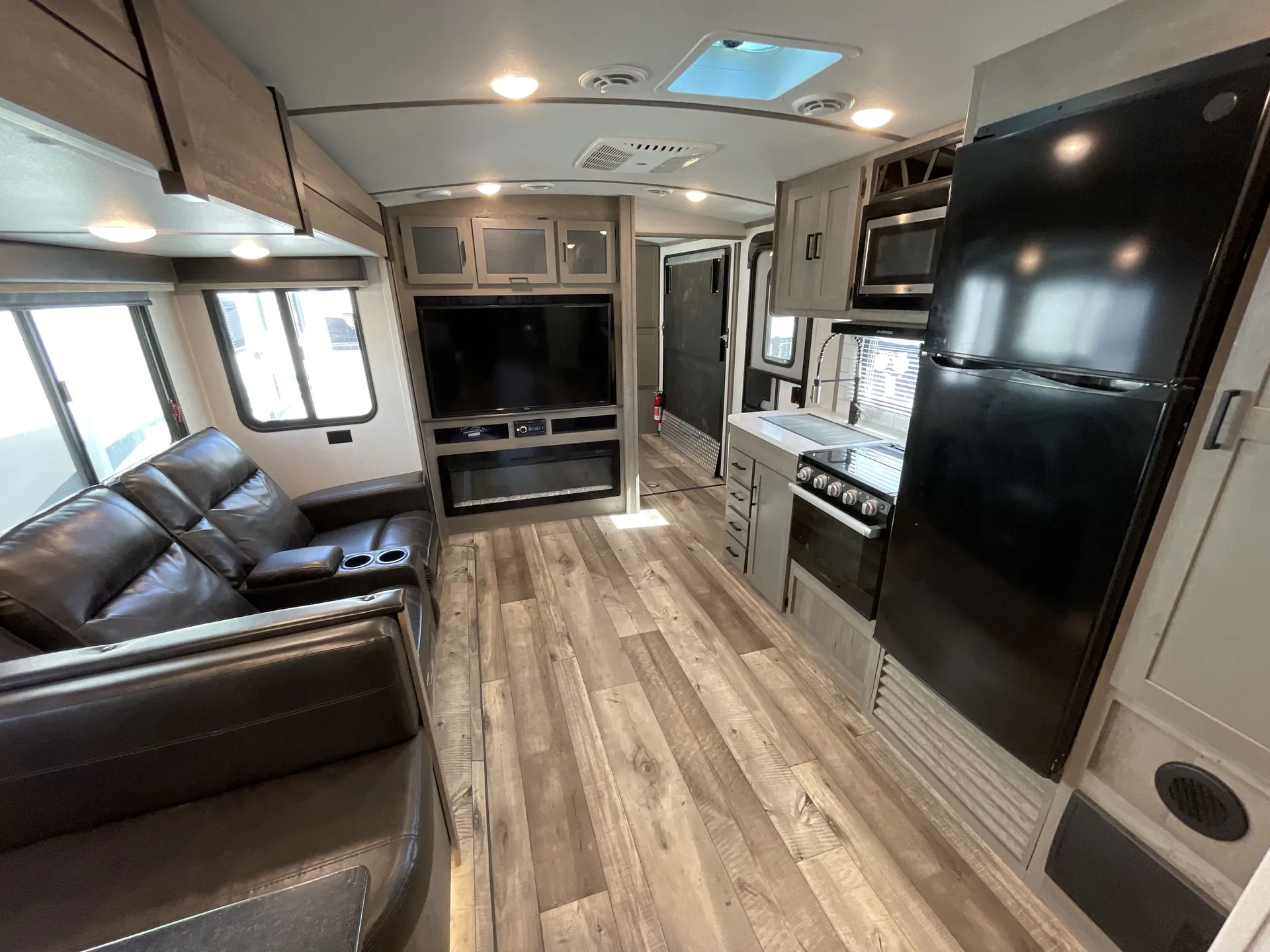 2021 Keystone Outback 342CG — living area main