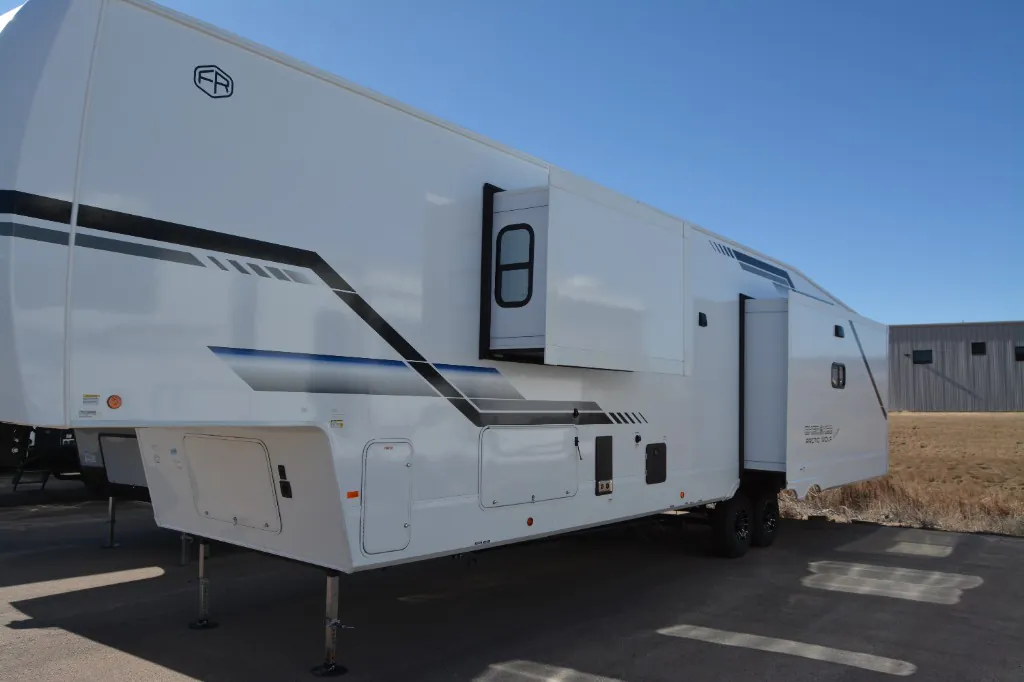 2026 Forest River Cherokee Arctic Wolf 38LEAHG - Photo 3