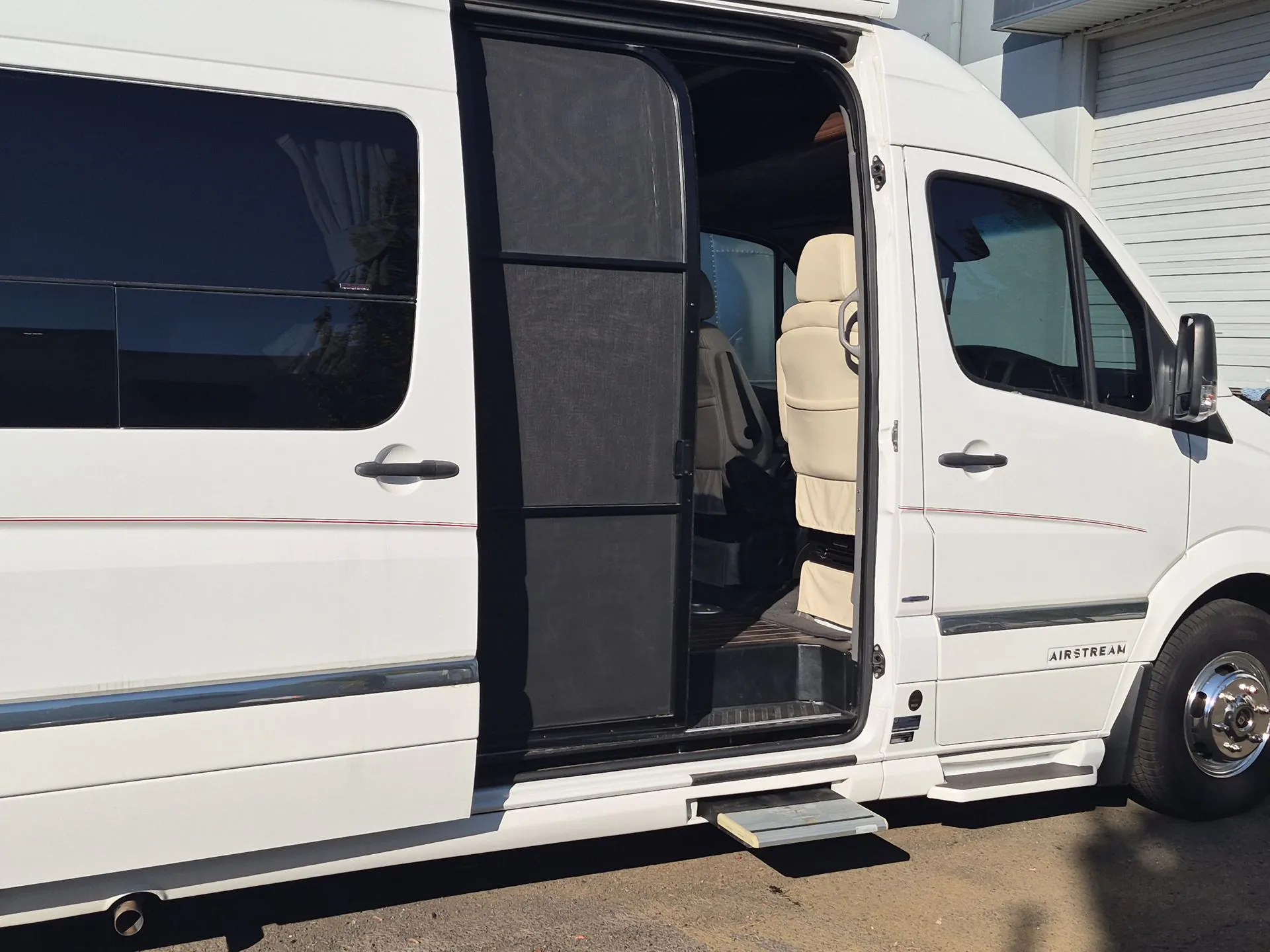 2015 Airstream Interstate TWIN DUAL WARDROBE - Photo 4