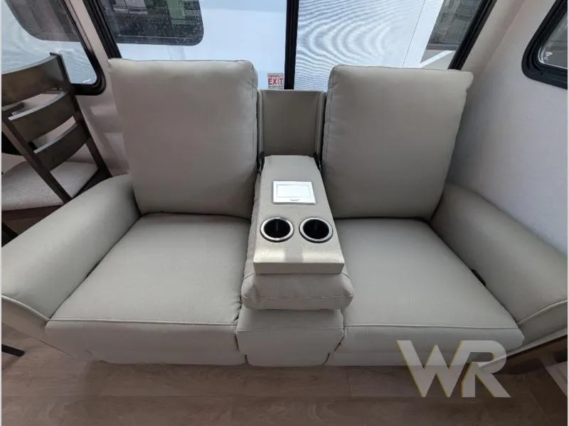 2027 Alliance RV Avenue 29RL - Photo 4