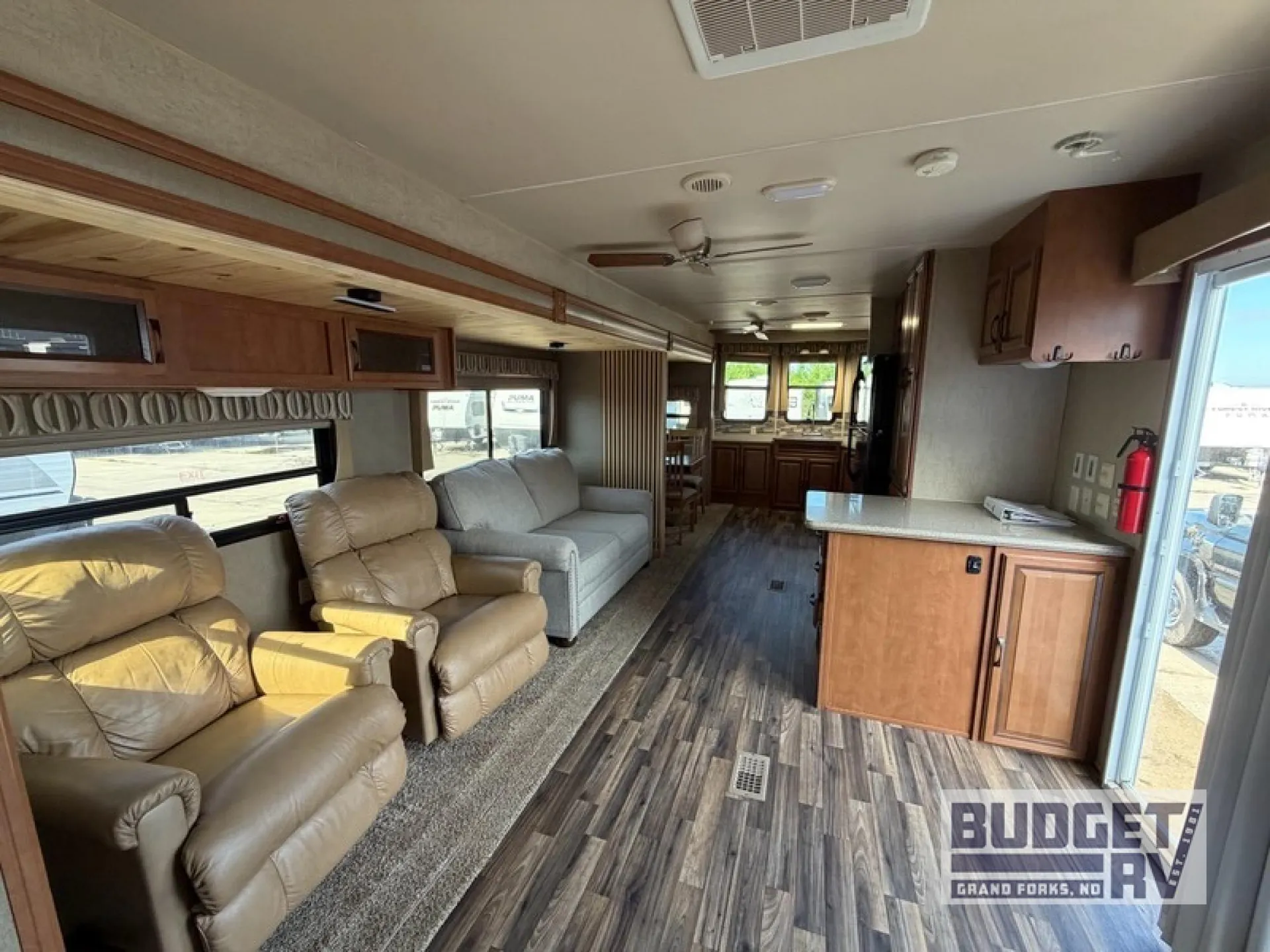 2015 Palomino Puma 39PFK - Photo 3