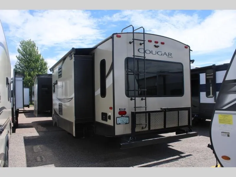 2018 Keystone Cougar Half-Ton Series 32RLI - Photo 4