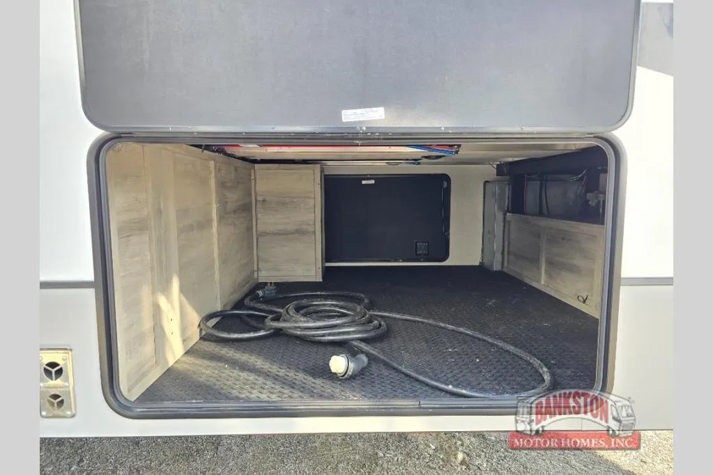 2023 KZ Durango D333RLT - Photo 4