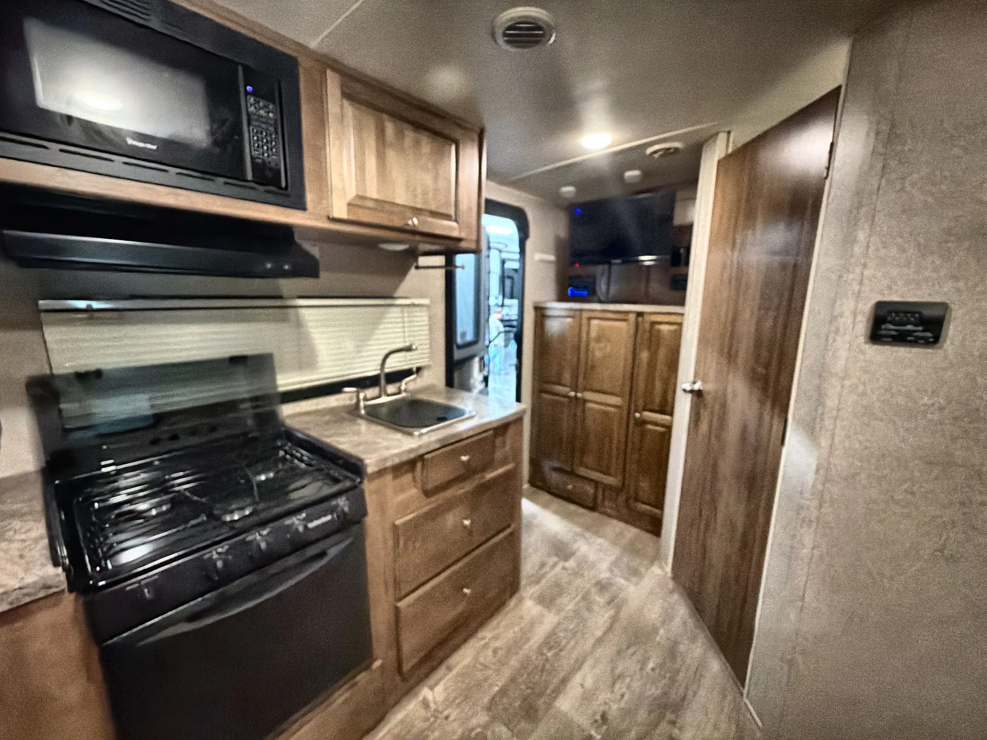 2019 Forest River Rockwood Mini Lite 1909S — living area main
