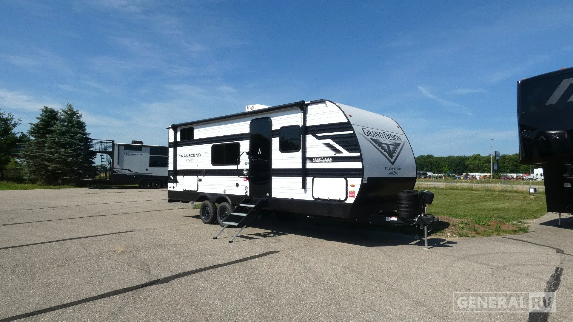 2027 Grand Design Transcend Xplor 19BHX - Photo 2