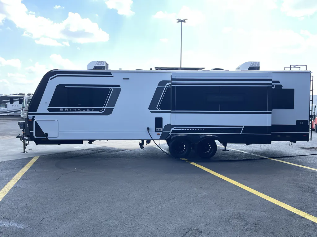 2025 Brinkley Model Z AIR 295, Photos photo 6
