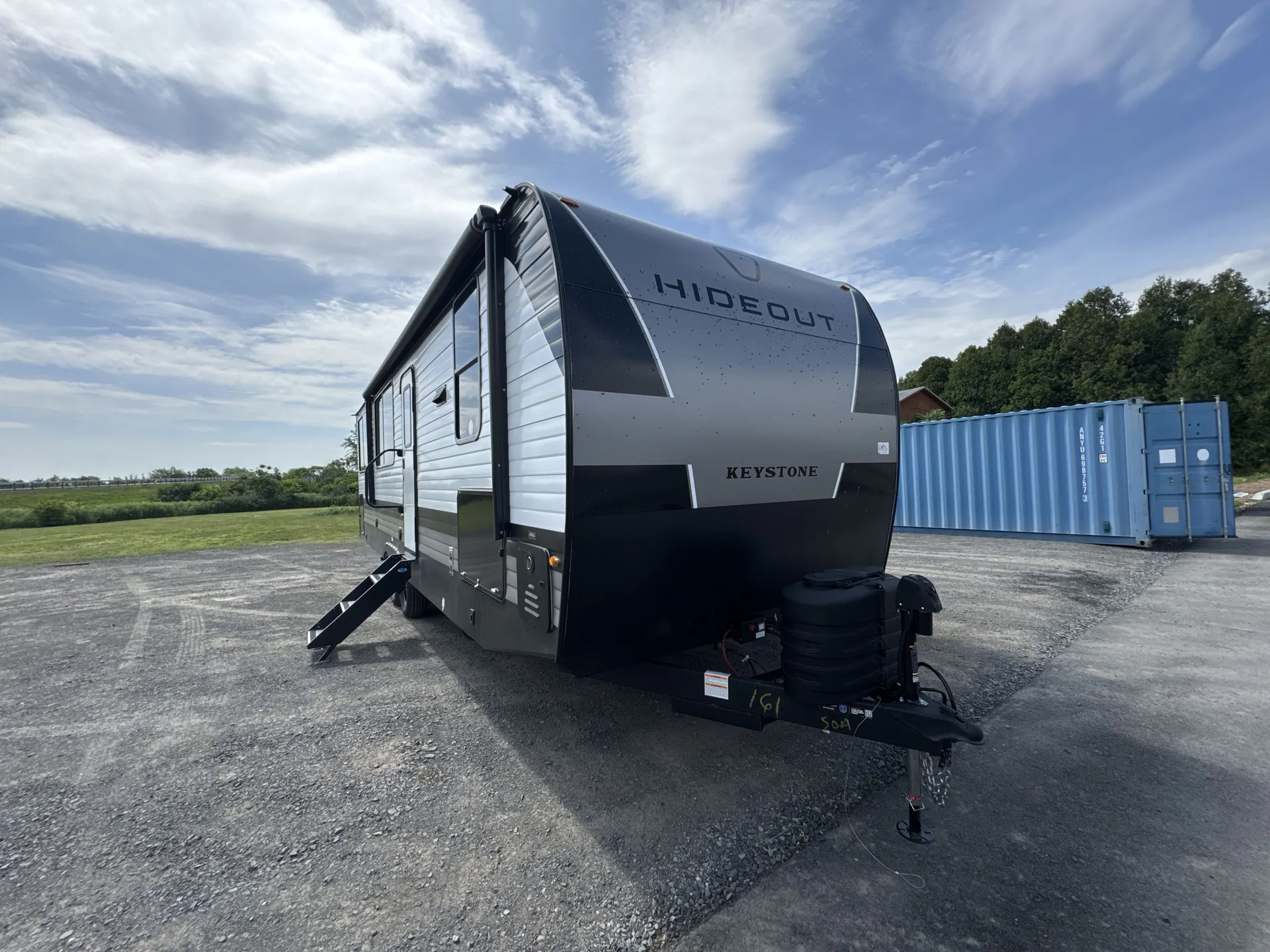 2027 Keystone Hideout Max 29HAVEN dealer photo 1 from Camping World