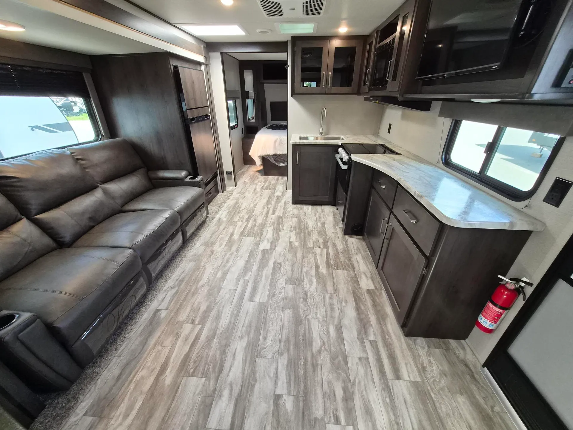 2022 Grand Design Transcend Xplor 221RB - Photo 3
