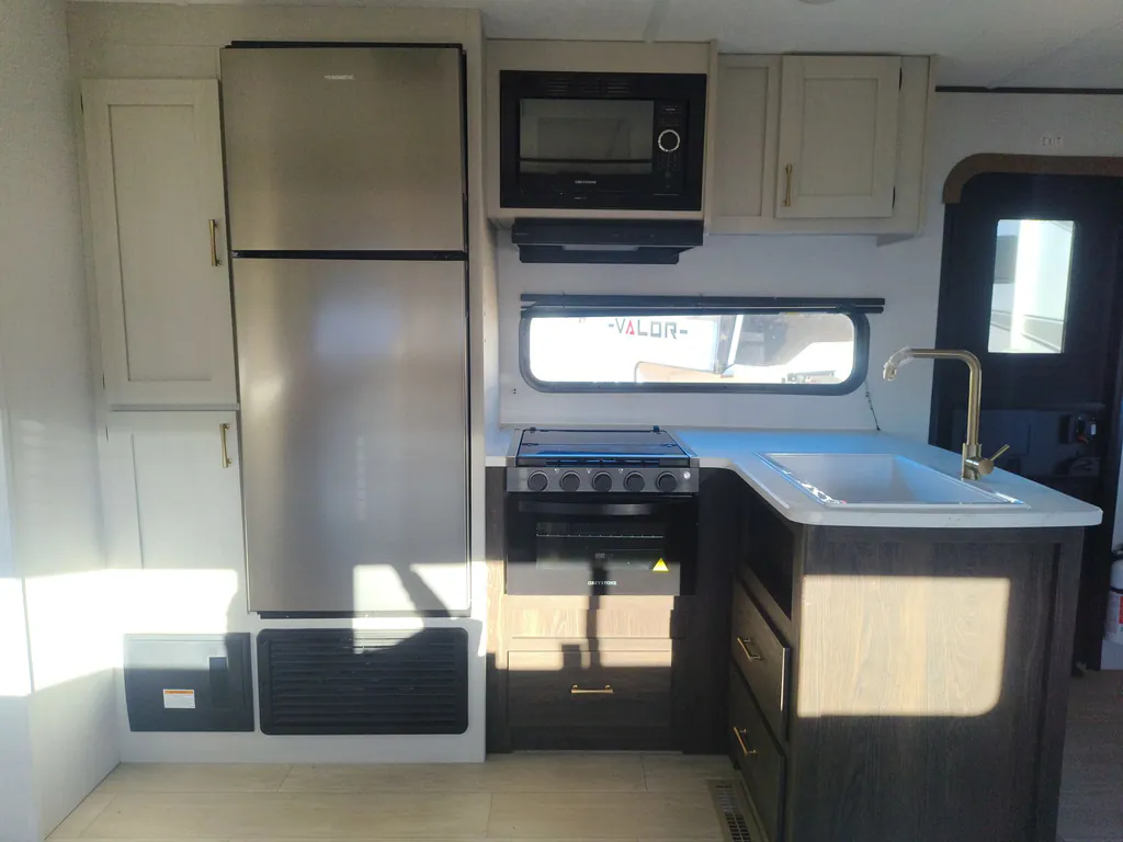 2026 CrossRoads Zinger 260RL, Photos photo 11
