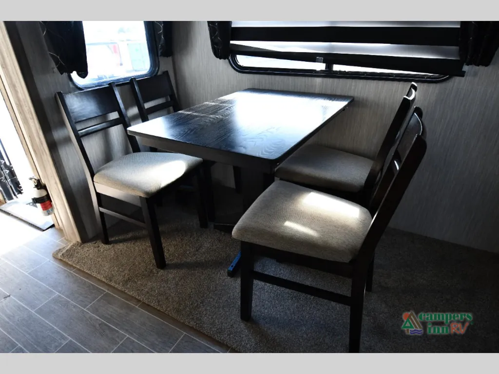 2021 Forest River Cherokee Arctic Wolf 3550 SUITE, Photos photo 22