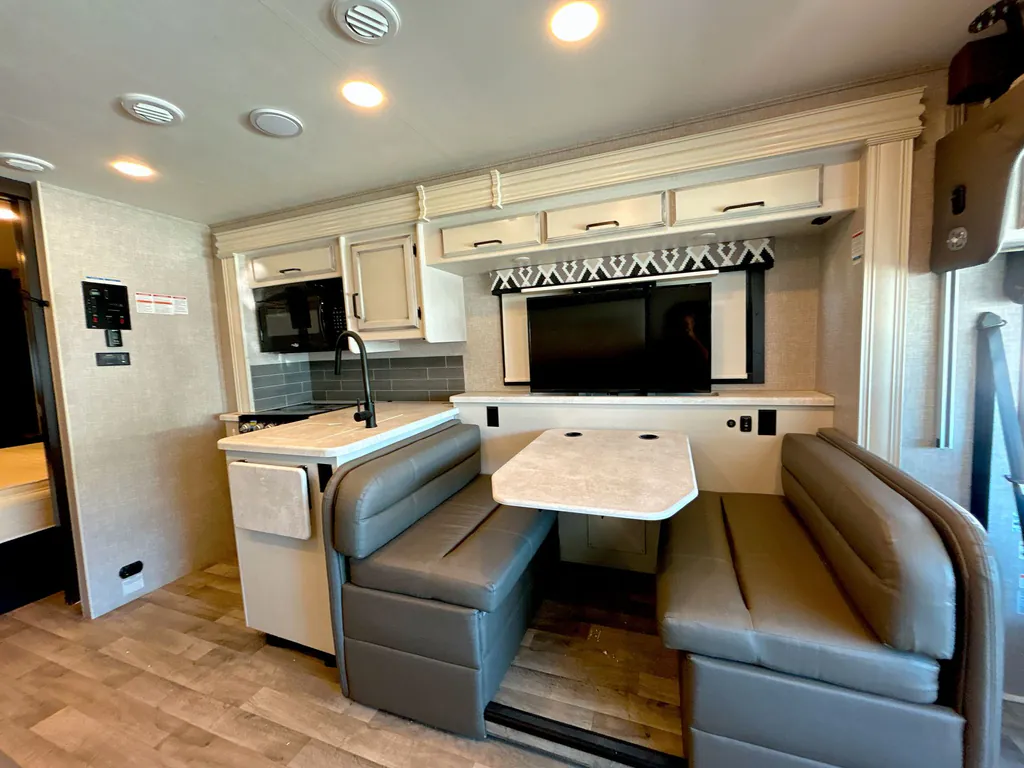 2022 Entegra Coach Vision 27A, Photos photo 18