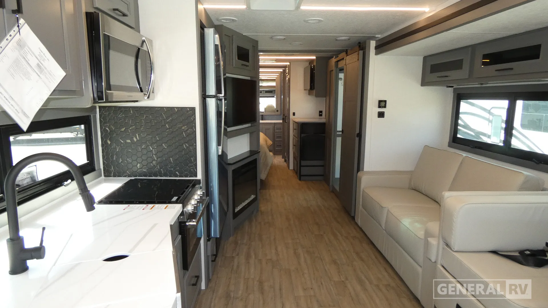 2026 Coachmen Mirada 35ES - Photo 3