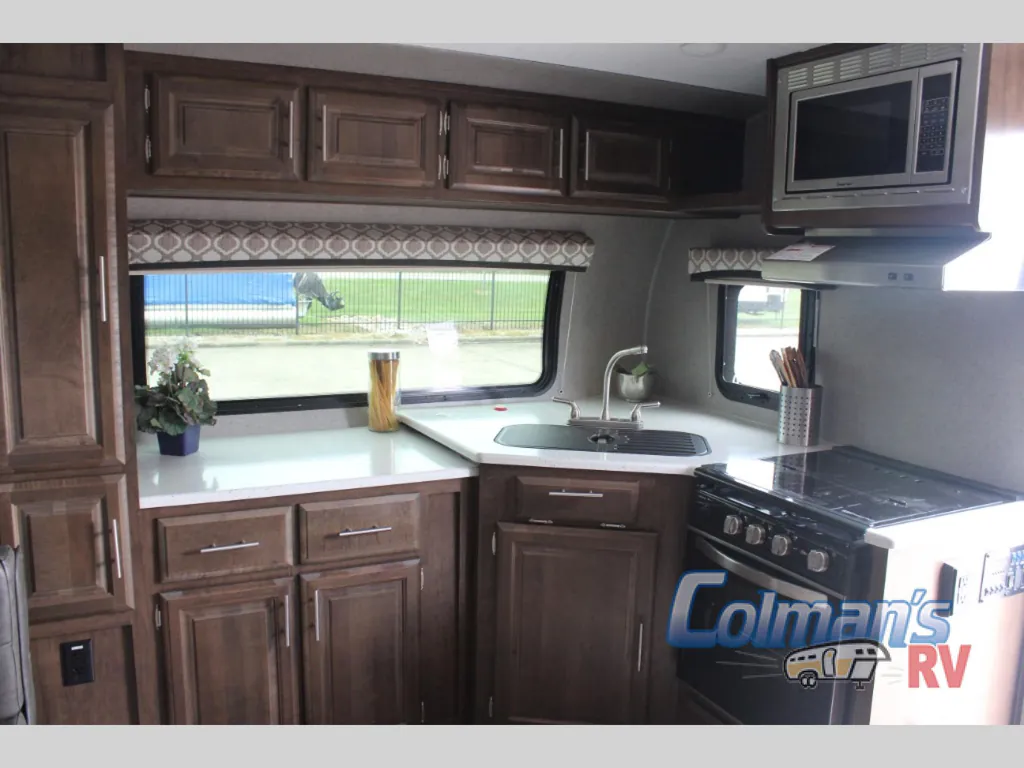2020 Forest River Flagstaff Micro Lite 25FKS, Photos photo 23