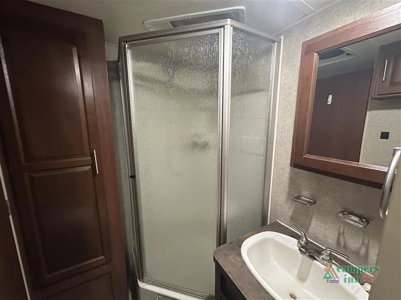 2016 Forest River RV Rockwood Ultra Lite 2703WS - Photo 4
