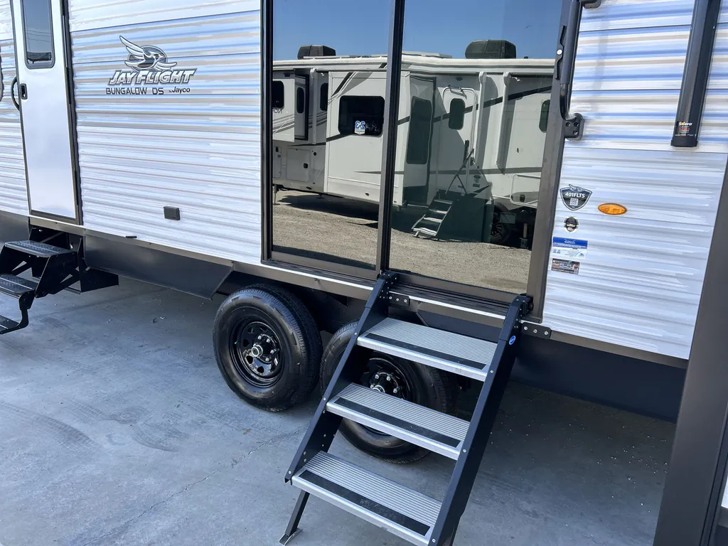 2026 Jayco Jay Flight Bungalow 401FLTS DS, Photos photo 14
