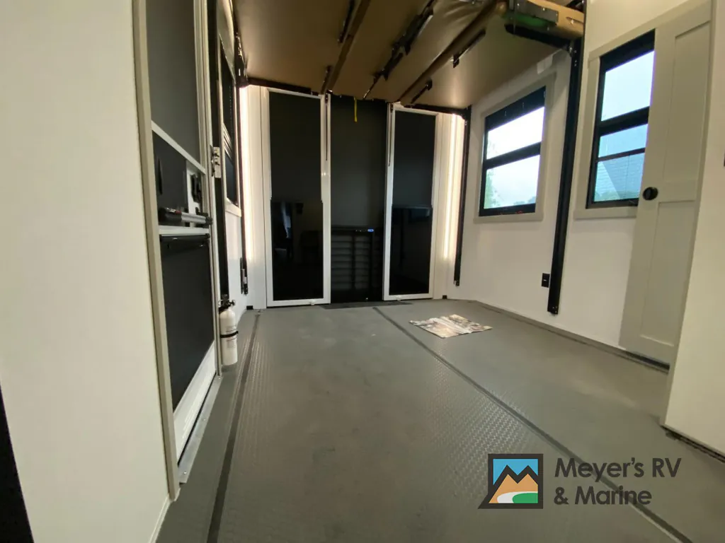 2026 Brinkley Model G 4100, Photos photo 47