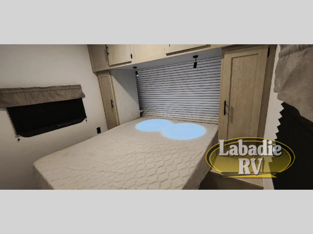 2027 Shasta RVs i-5 Edition 525RS, Photos photo 15