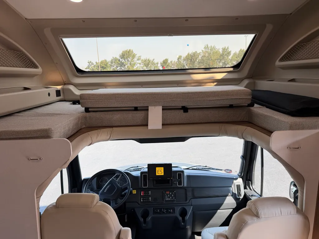 2026 Entegra Coach Accolade 37K, Photos photo 4
