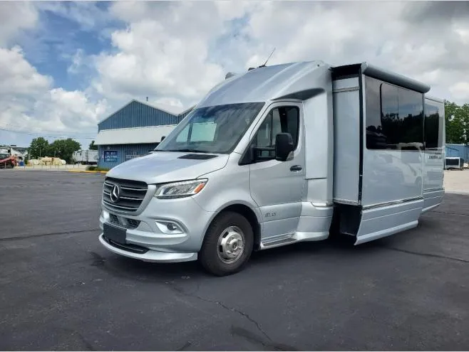 2022 Airstream Atlas Murphy Suite - Photo 2