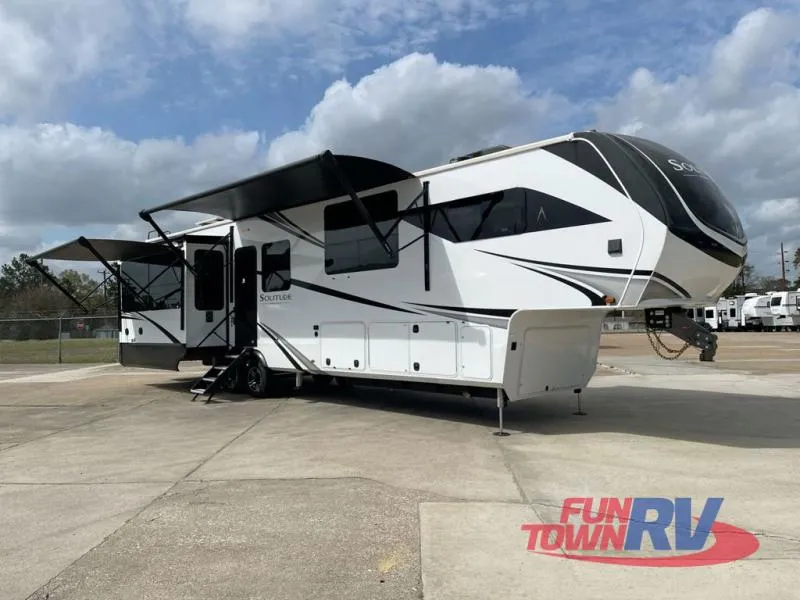 2025 Grand Design Solitude 388MBS - Photo 3