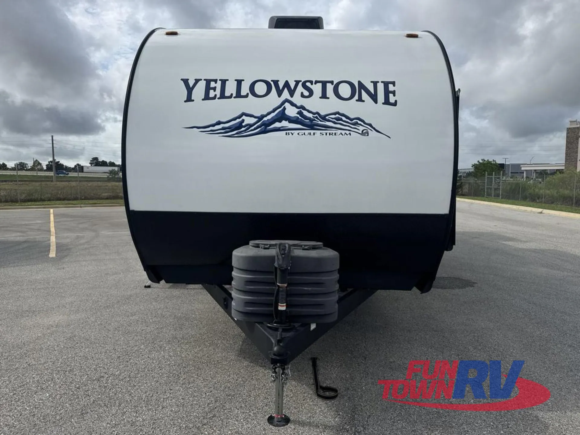 2025 Gulf Stream Yellowstone Ranch Edition 30DBS - Photo 3