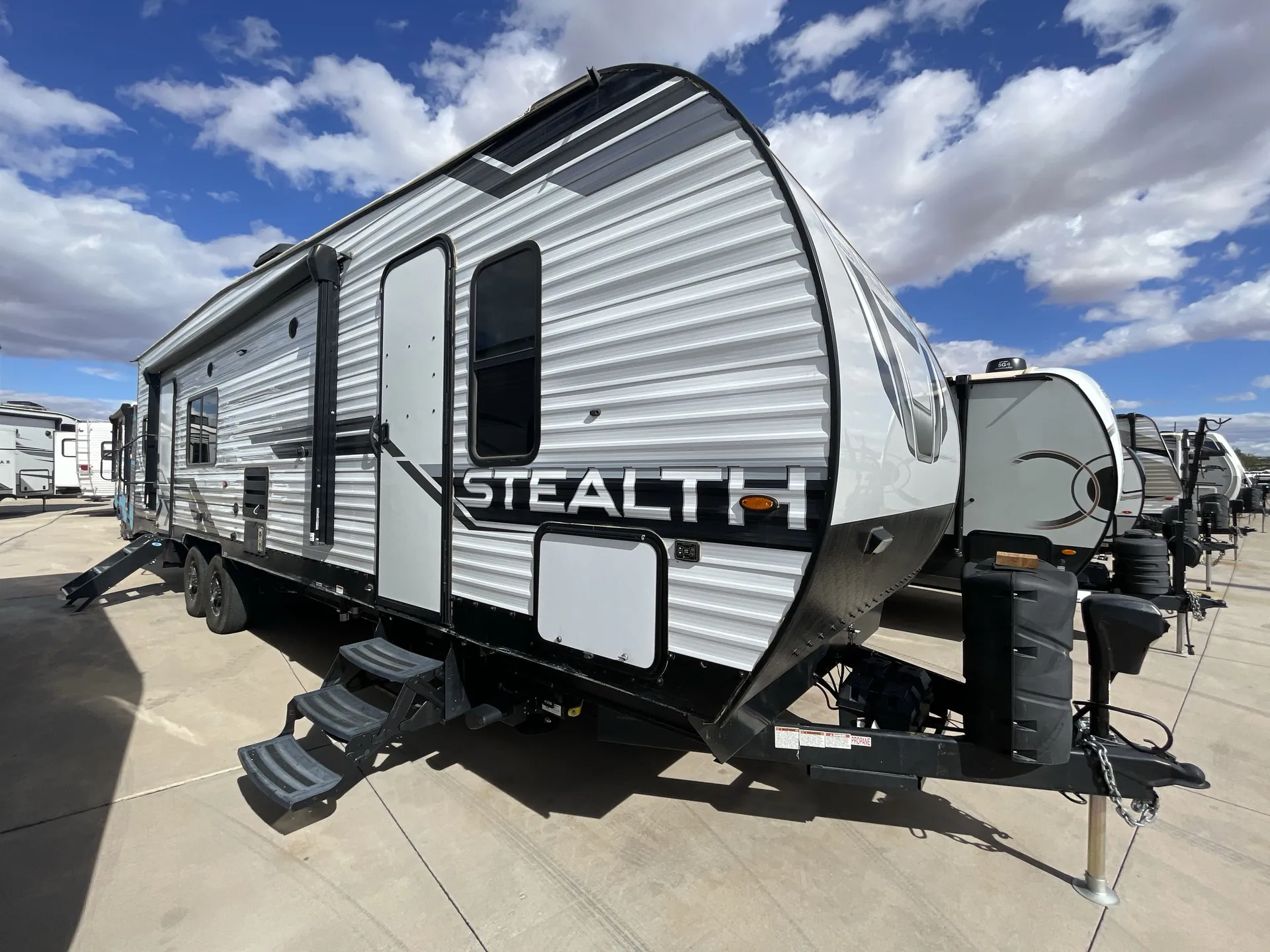 2022 Forest River Stealth RQ2916 - Photo 2