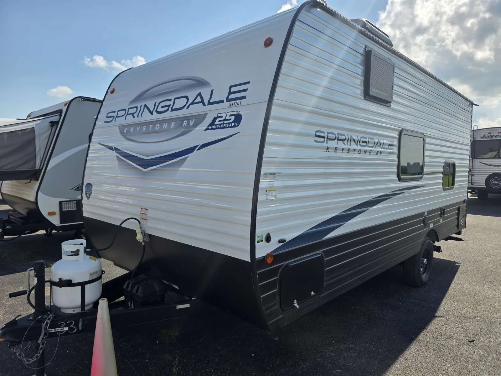 2024 Keystone Springdale Mini 1800BH - Photo 3