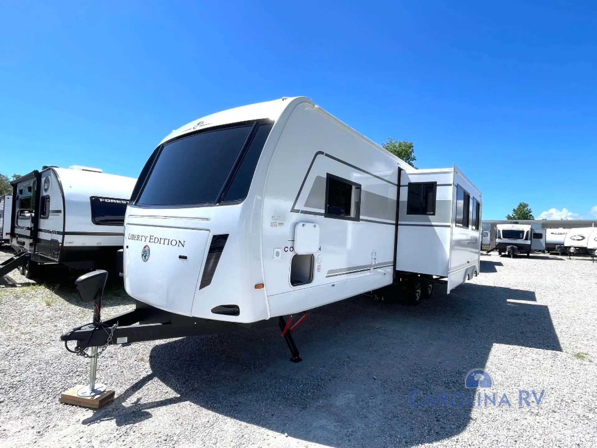 2026 Coachmen Freedom Express Liberty Edition 330BHJJ - Photo 4