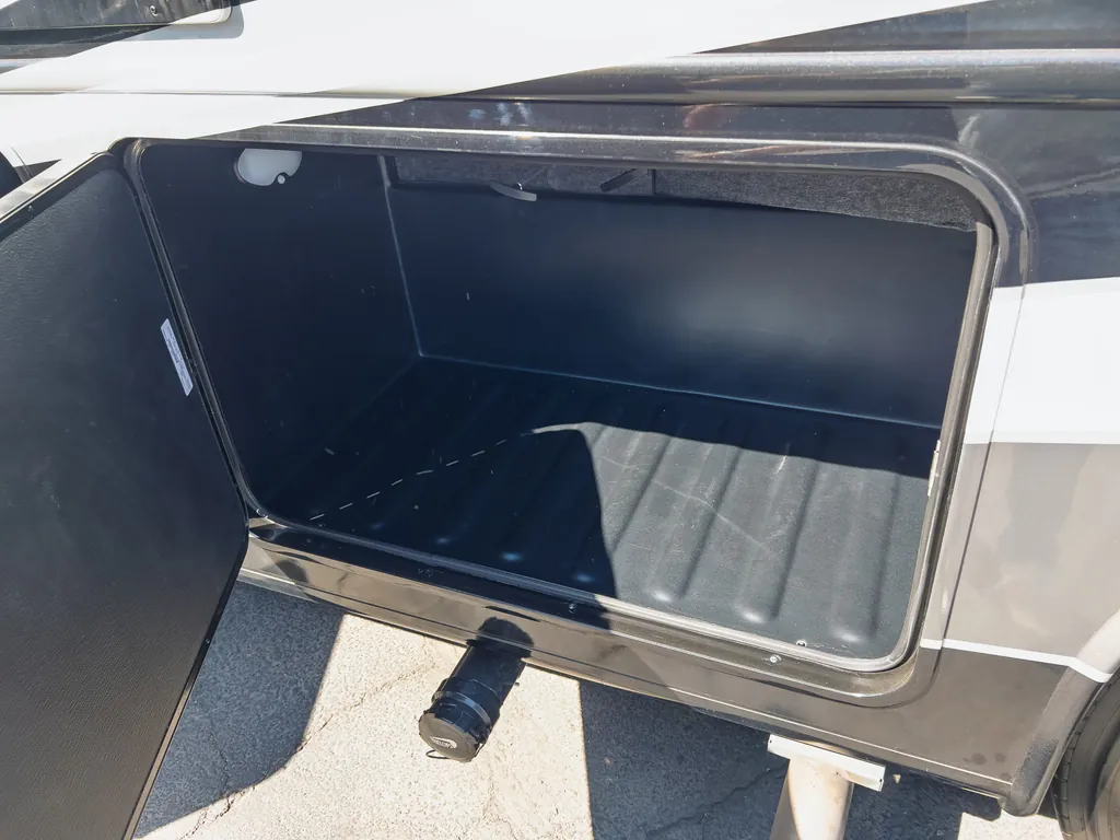 2027 Entegra Coach Vision XL 36C, Photos photo 36