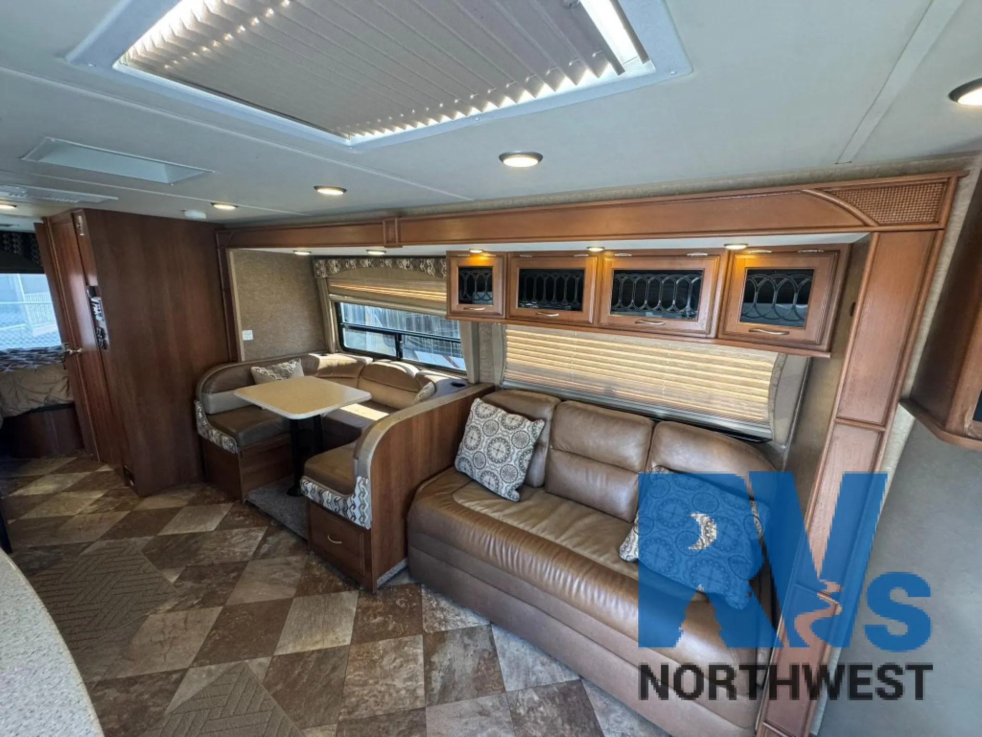 2015 Coachmen Concord 300DS - Photo 3