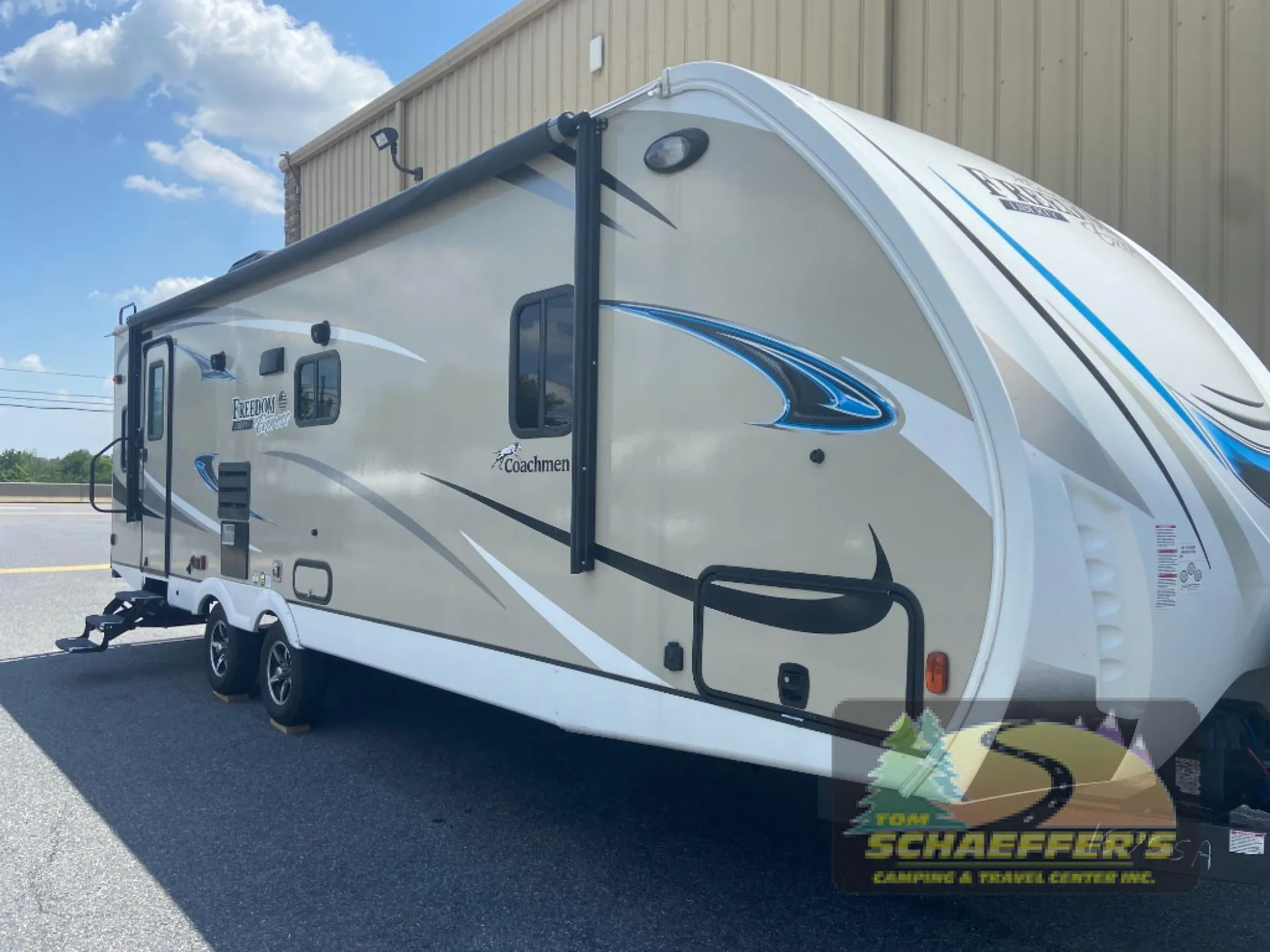 2018 Coachmen RV Freedom Express 279RLDS - Photo 3