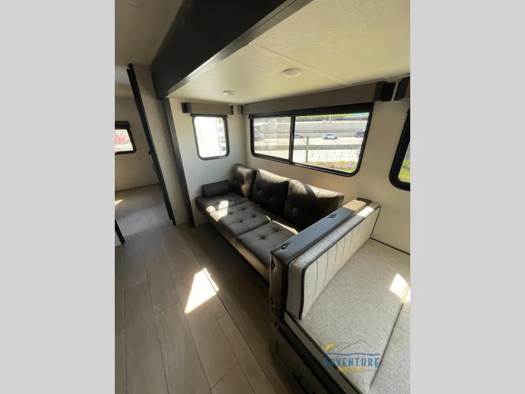 2026 Forest River Cherokee Alpha Wolf 33BH, Photos photo 19