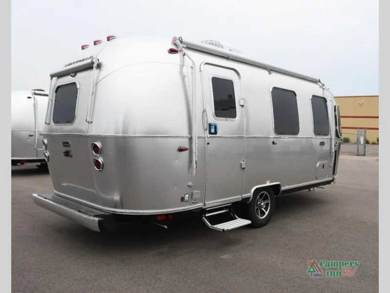 2026 Airstream Caravel 22FB - Photo 4