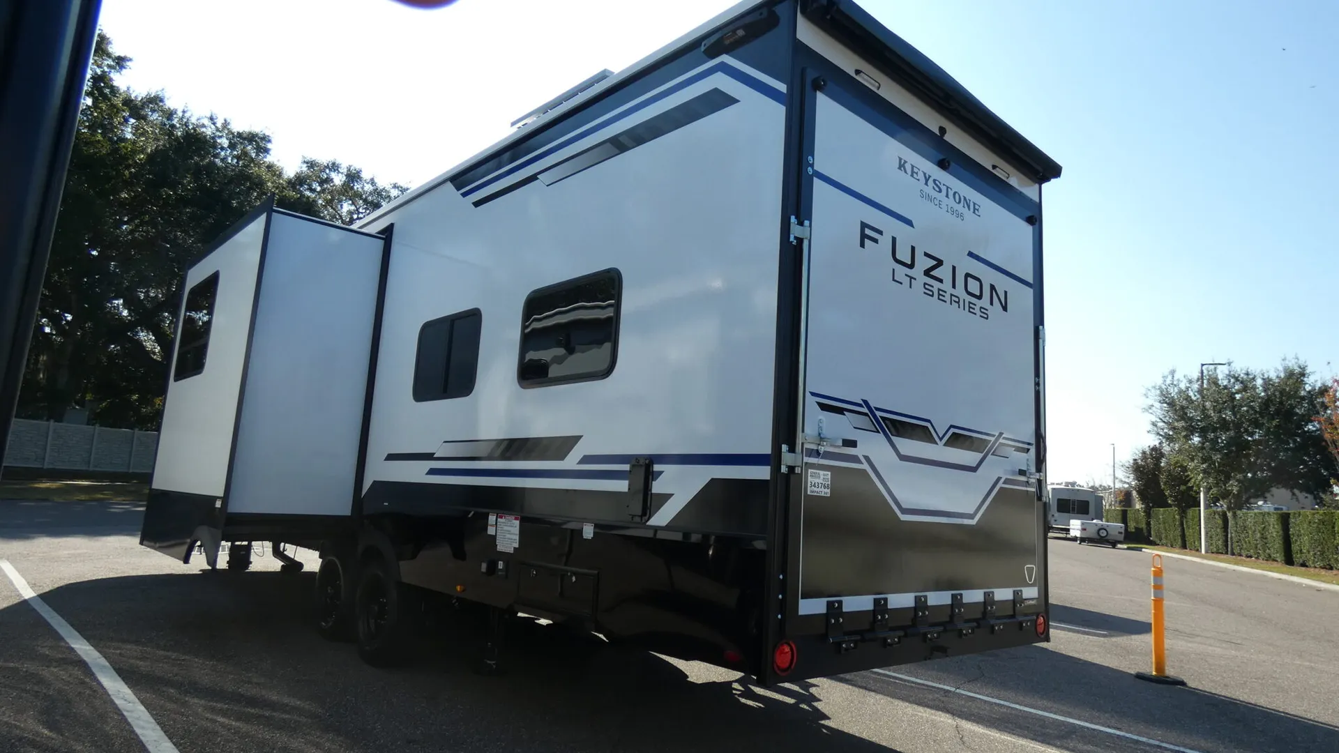 2026 Keystone Fuzion Impact Edition Fifth Wheel 361LT - Photo 4