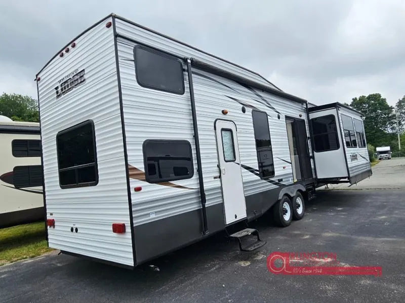 2017 Forest River RV Wildwood 4092BFL - Photo 4