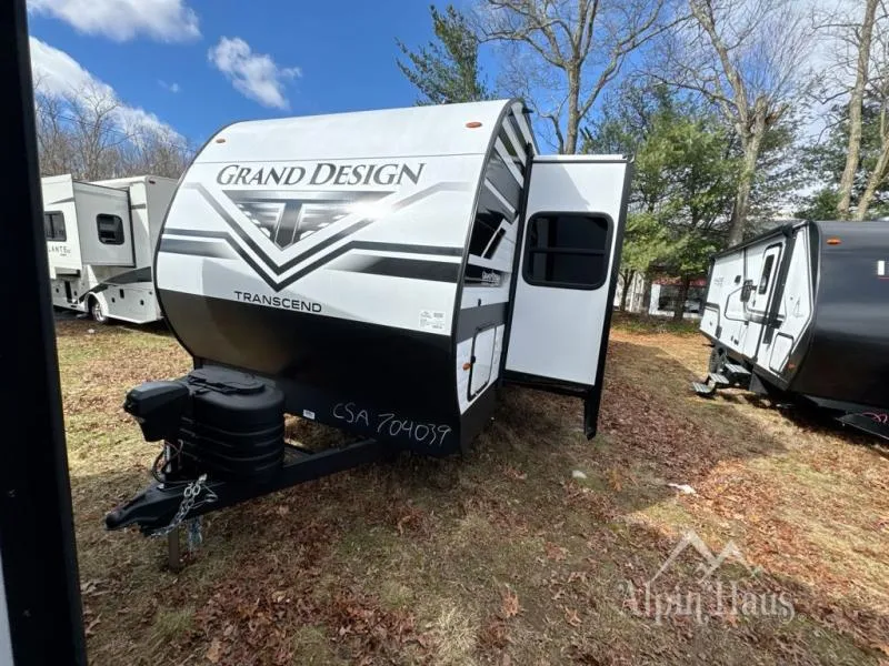 2026 Grand Design Transcend 335BHT - Photo 4
