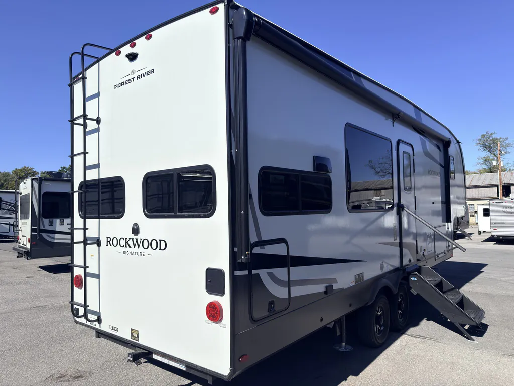 2027 Forest River Rockwood Signature 301SRK, Photos photo 5