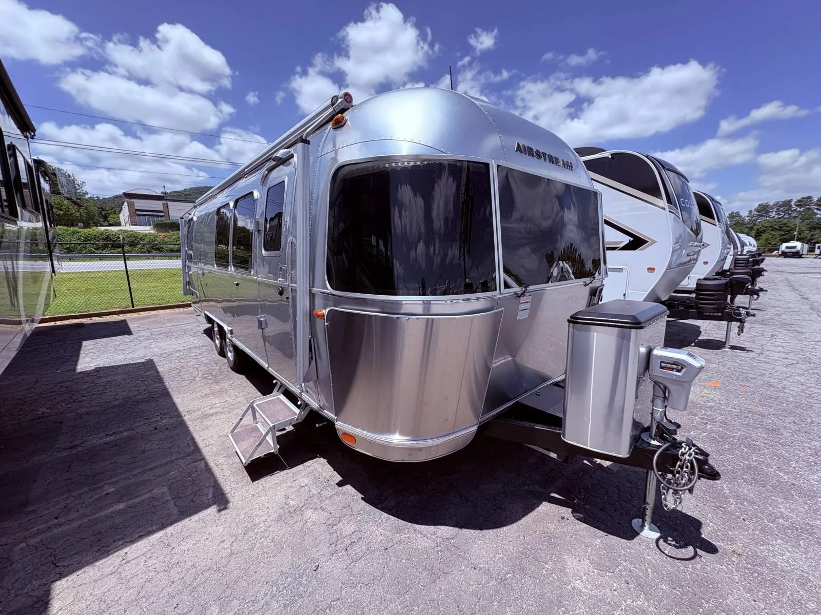 2019 Airstream International 28RB - Photo 3