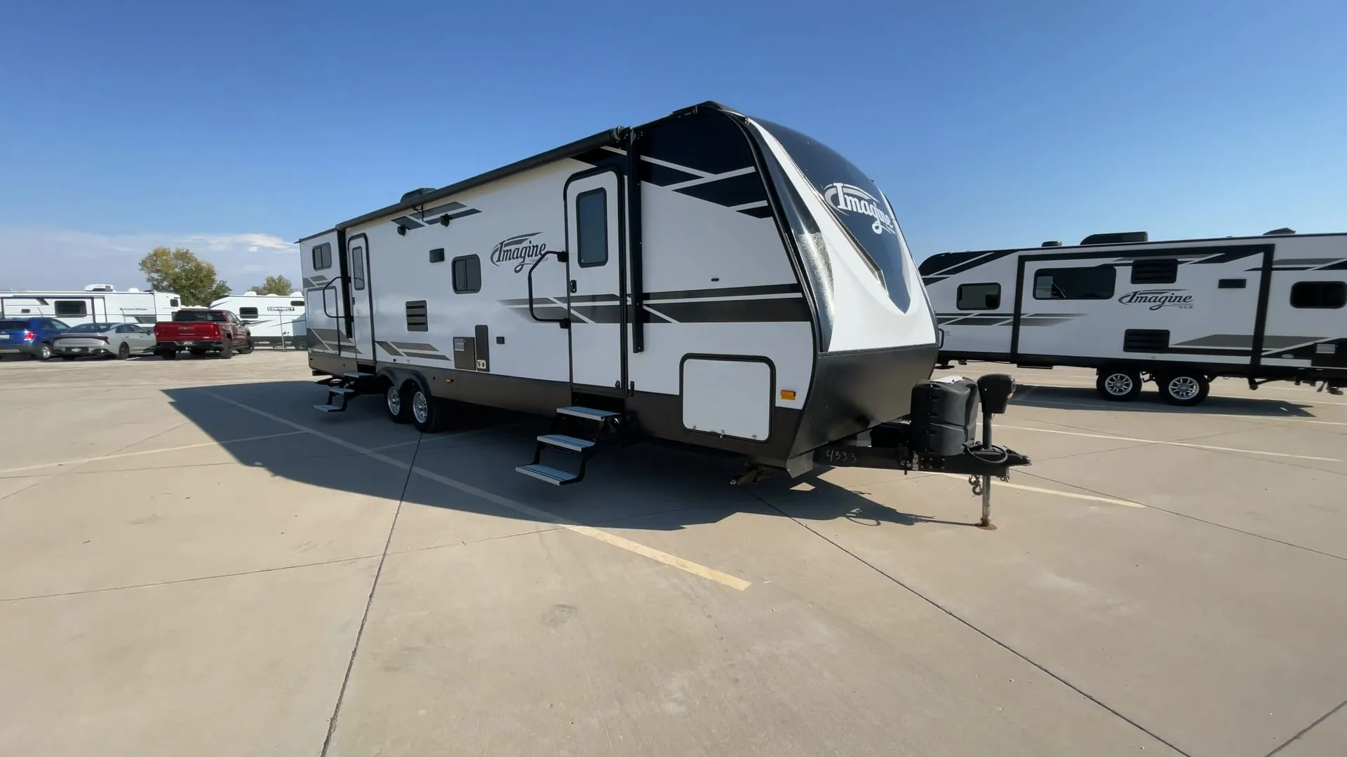 2019 Grand Design Imagine 3170BH - Photo 3