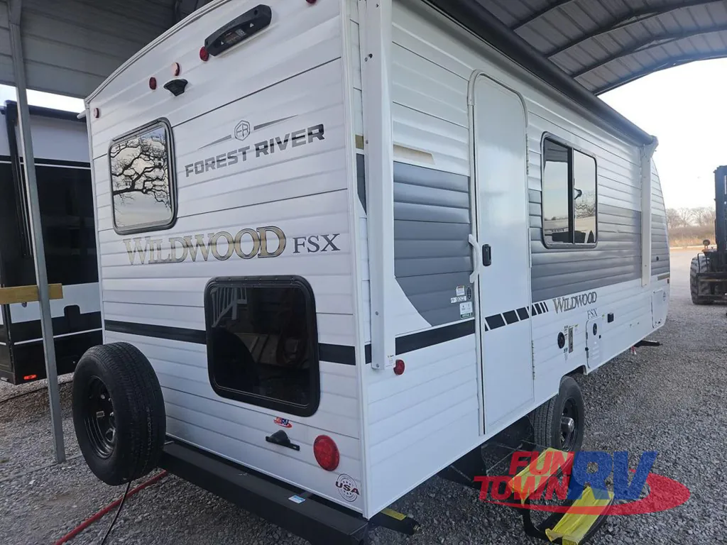 2026 Forest River Wildwood FSX 180ICE, Photos photo 10
