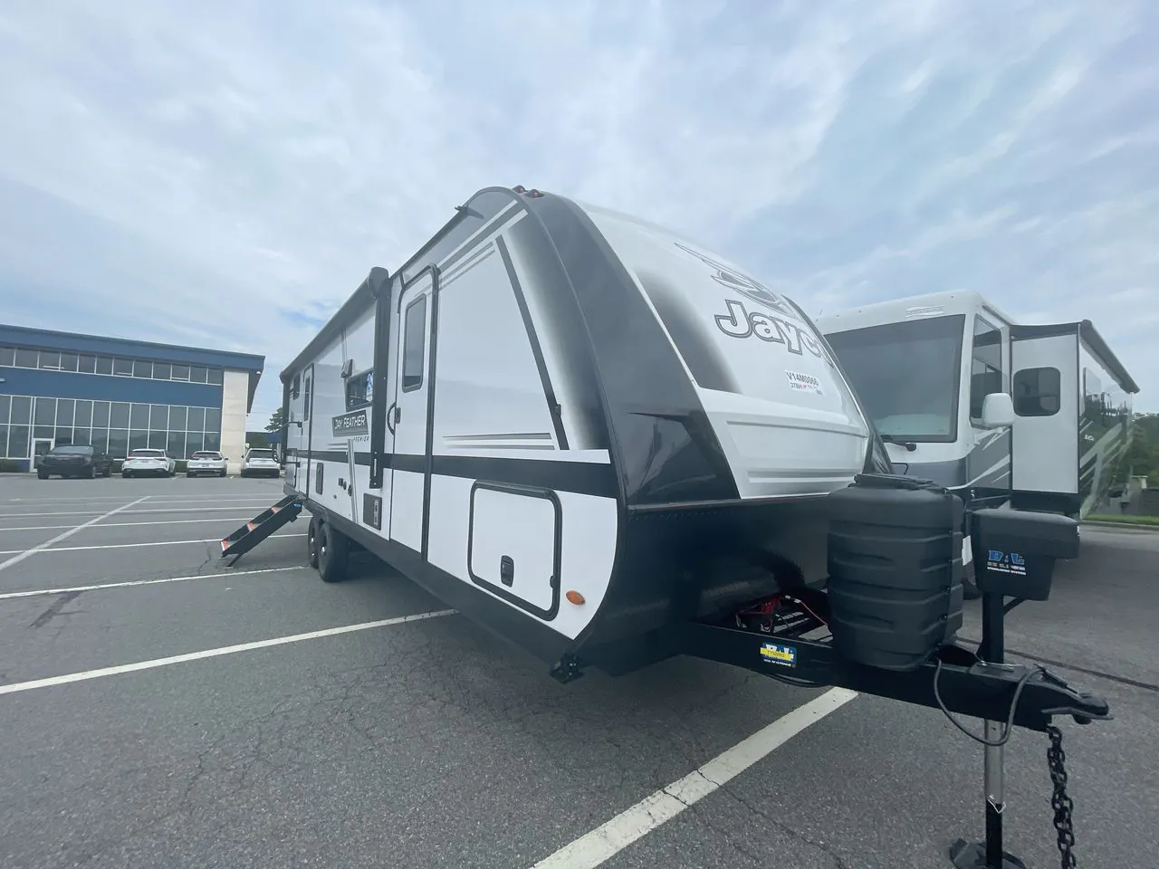 2027 Jayco Jay Feather 27BH dealer photo 1 from Blue Compass RV