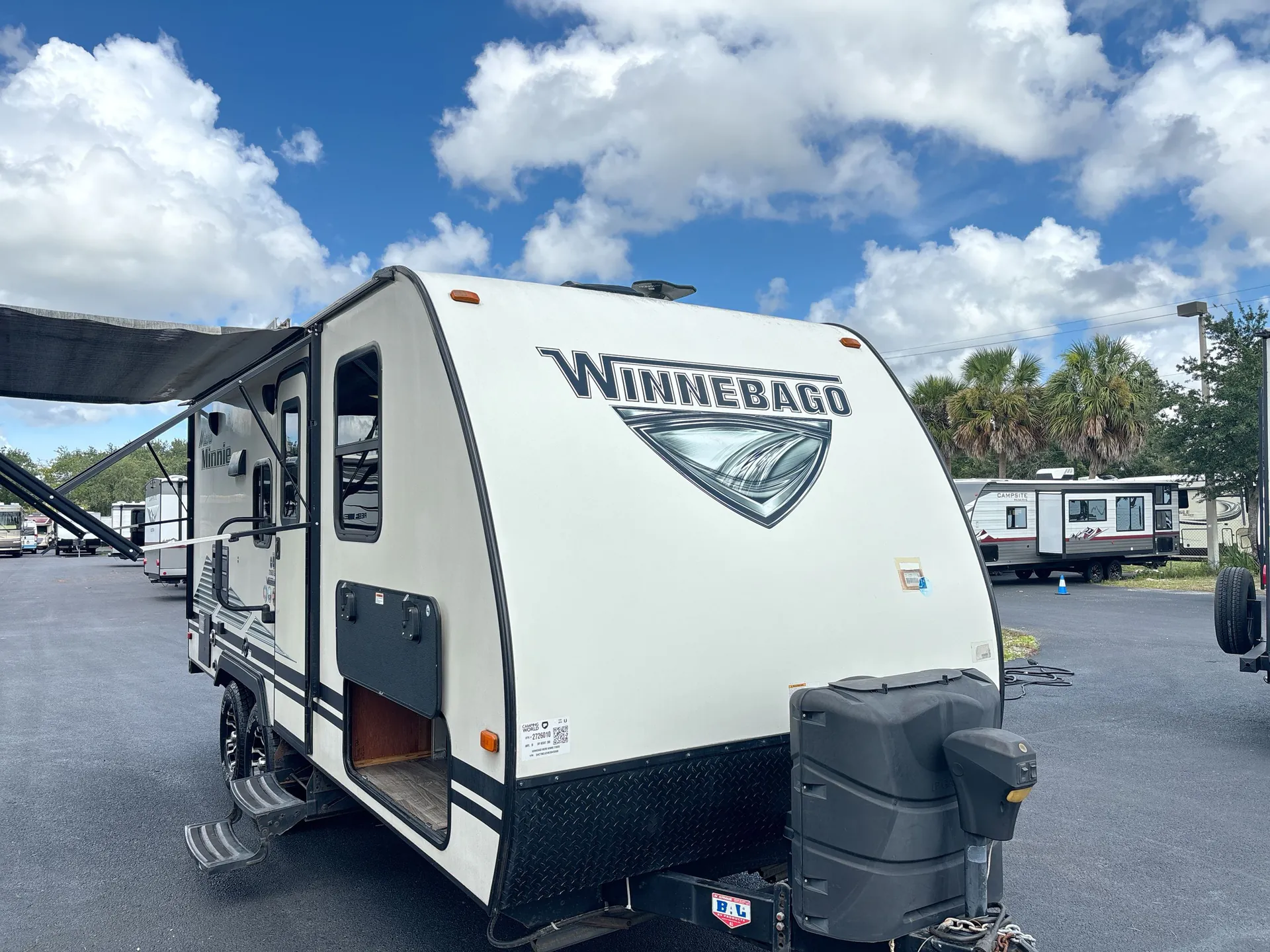 2019 Winnebago Micro Minnie 2108DS - Photo 2