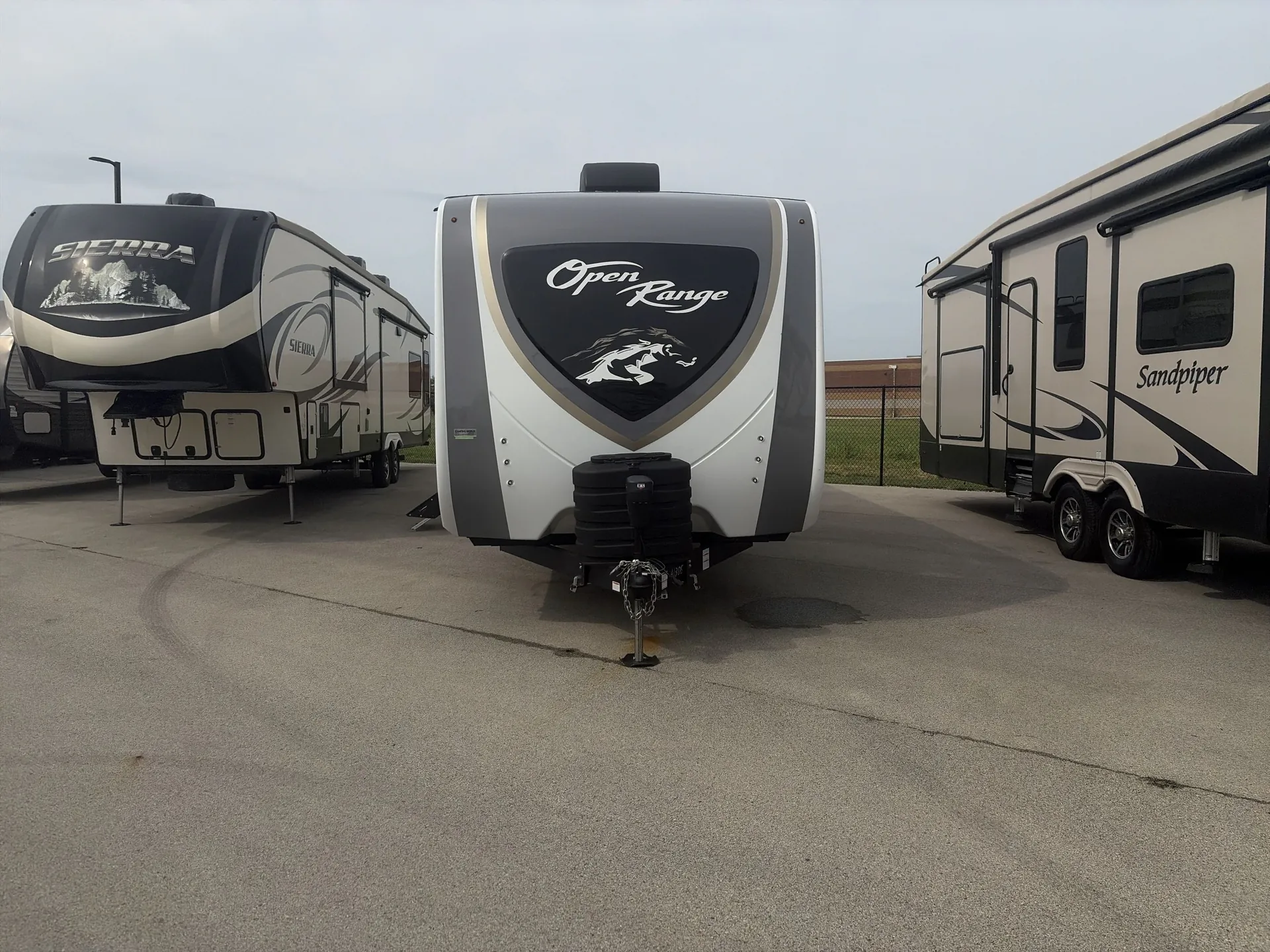 2023 Highland Ridge Open Range 330BHS dealer photo 4 from Camping World