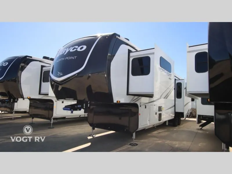 2026 Jayco North Point 395DSDB - Photo 3