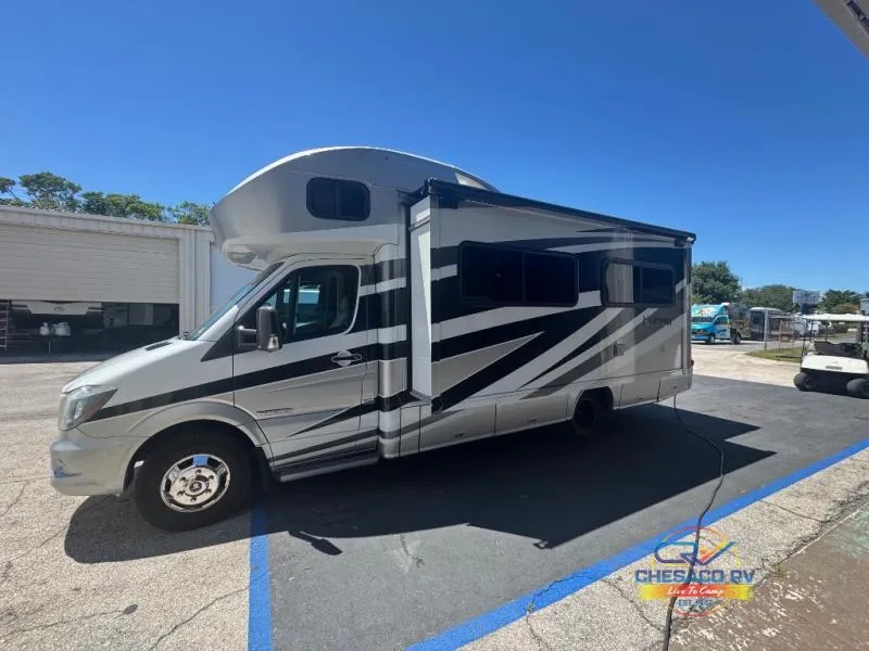 2016 Winnebago Navion 24M - Photo 3